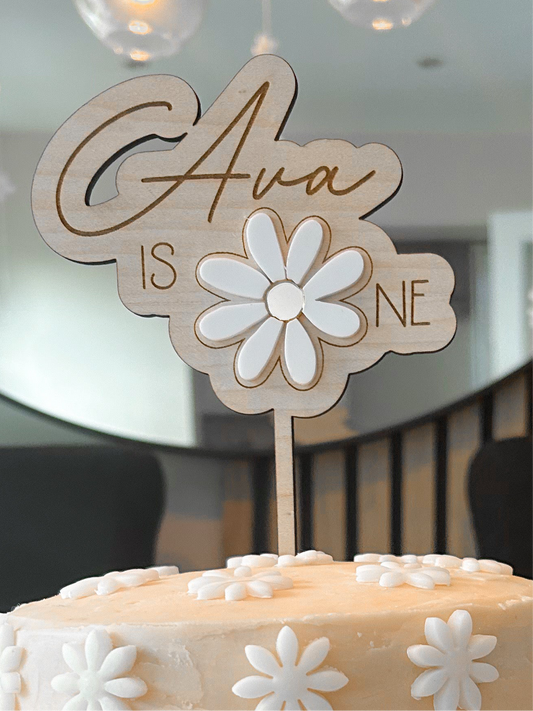 ONE Daisy cake topper